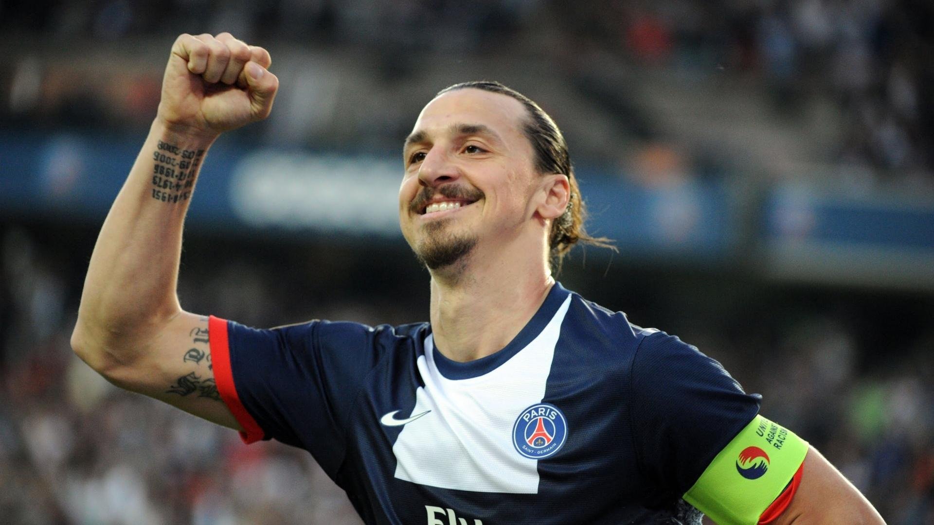 爱游戏网址登录-巴黎签下一名欧洲最耀眼的中场，战术多样化，巴黎中锋是谁